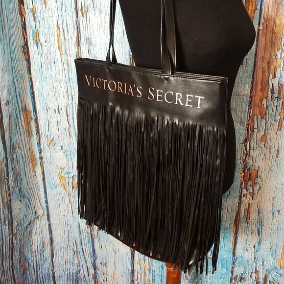 VICTORIA'S Secret Flirty Fringe Tote Bag - Picture 5 of 12